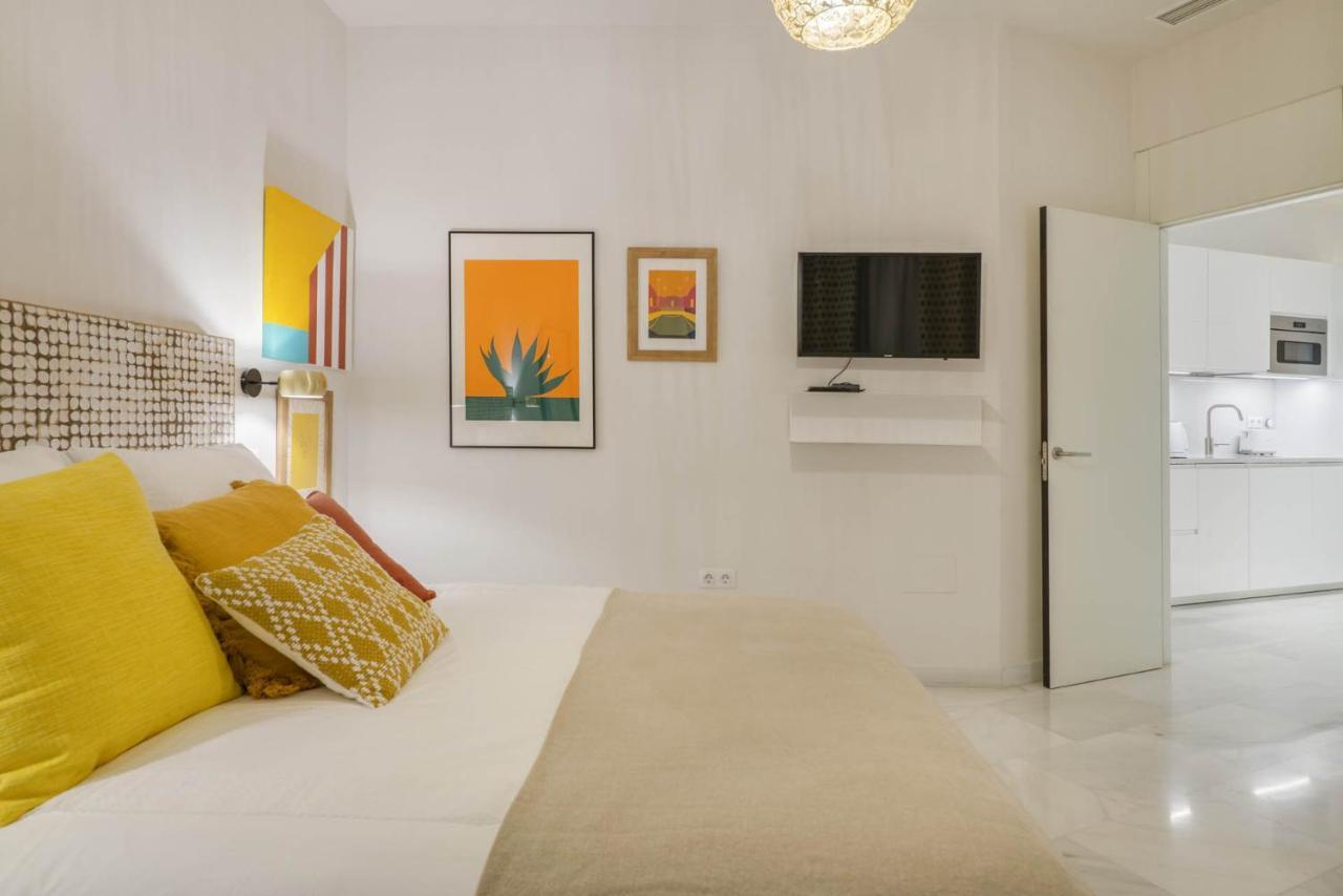 Larios Suites In Malaga By Solaga Holiday Homes Exterior foto